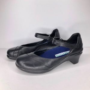 All items $5 Free Shipping over $30